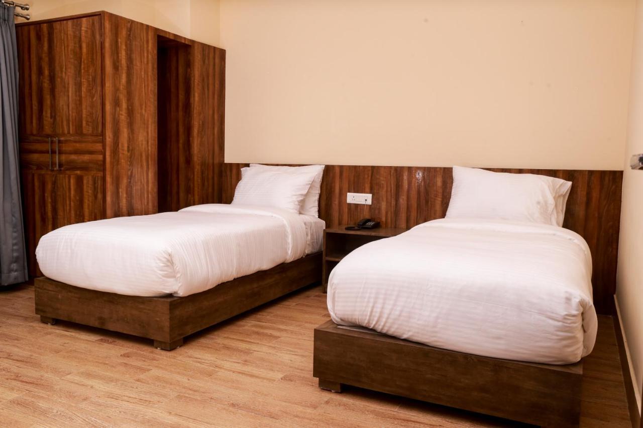 Hotel Phuentsholing Bagian luar foto